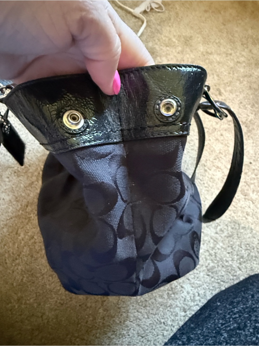Coach pleated Soho in Black Signature - Picture 14 of 16